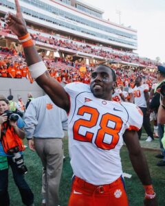 images - 2025-05-12T005119.015