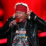 Axl Rose, vocalista do Guns N’ Roses, utilizou o icônico chapéu de cangaceiro em Fortaleza na Arena Castelão, durante a música “Civil War..